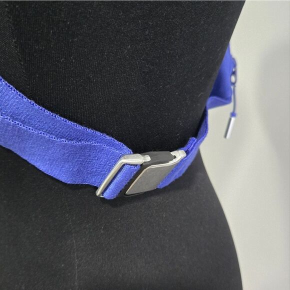 🐢 Athleta Kinetic Waist Bag Blue-Sold Out! - Picture 6 of 14